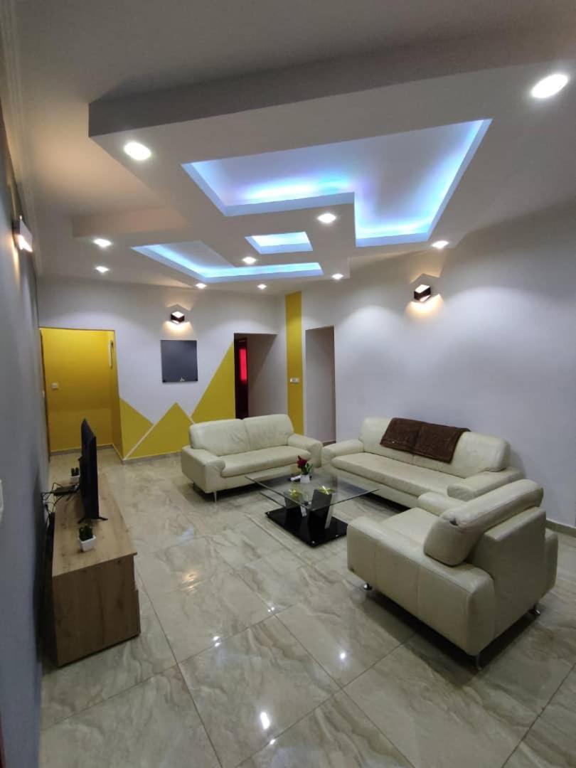 Hotel Appart B4U - Etoudi Yaounde Exterior photo