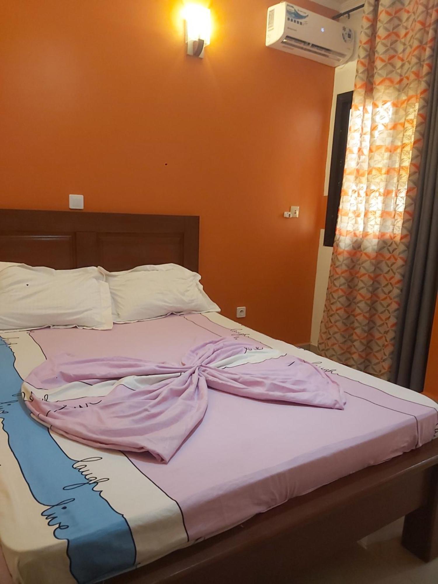 Hotel Appart B4U - Etoudi Yaounde Exterior photo
